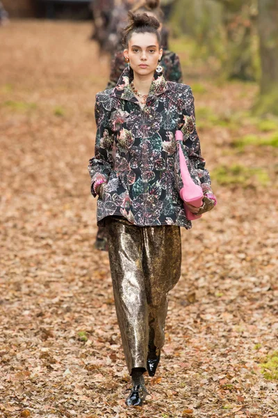 Look 36